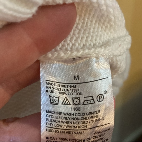 Old Navy White Crew Neck Sweater with American Flag Design - Picture 5 of 5